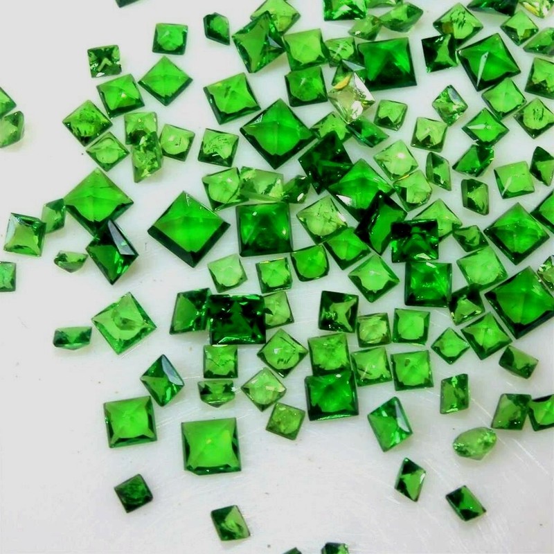 Wholesale Lot 2mm to 4mm Square Cut Tsavorite Green Garnet Loose Calibrated Gems