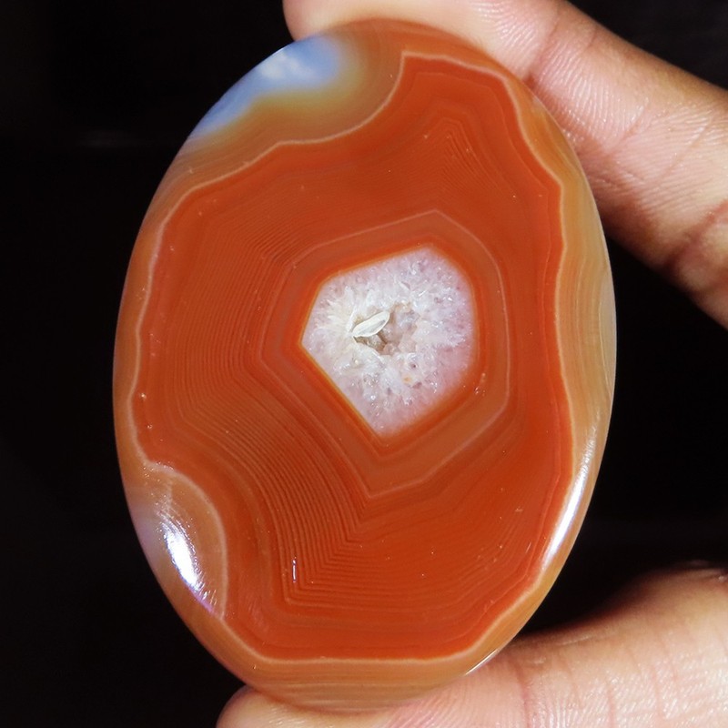 natural BANDED AGATE oval shape Opaque loose gemstone 131.25 Carat. (44x62x5 mm)