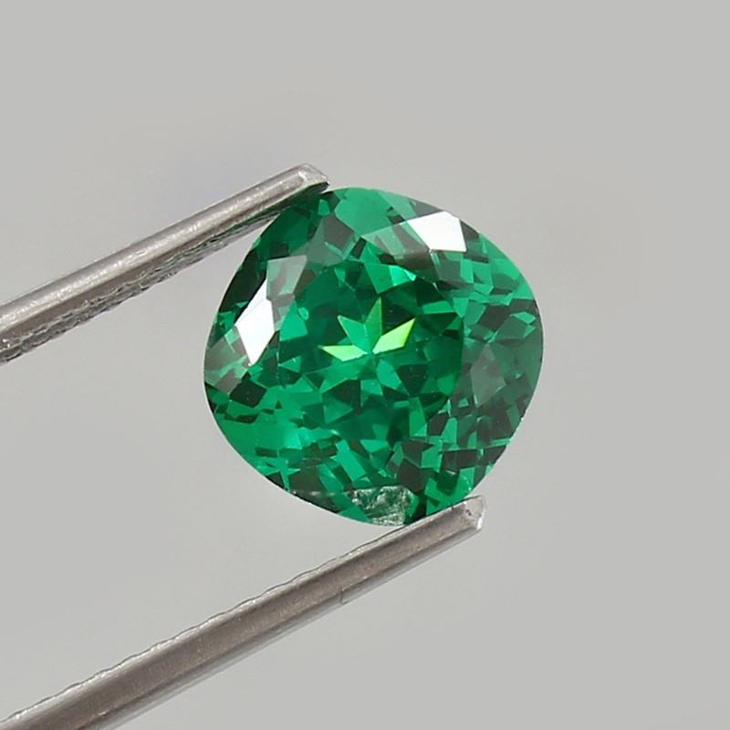 Fine Quality Hydrothermal Colombian Emerald Loose Cushion Gemstone Cut 8x8 MM gallery