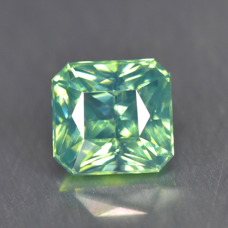 1.37Ct Octagan, Very good Sparkles Unheated Green Zircon _Sri-Lanka