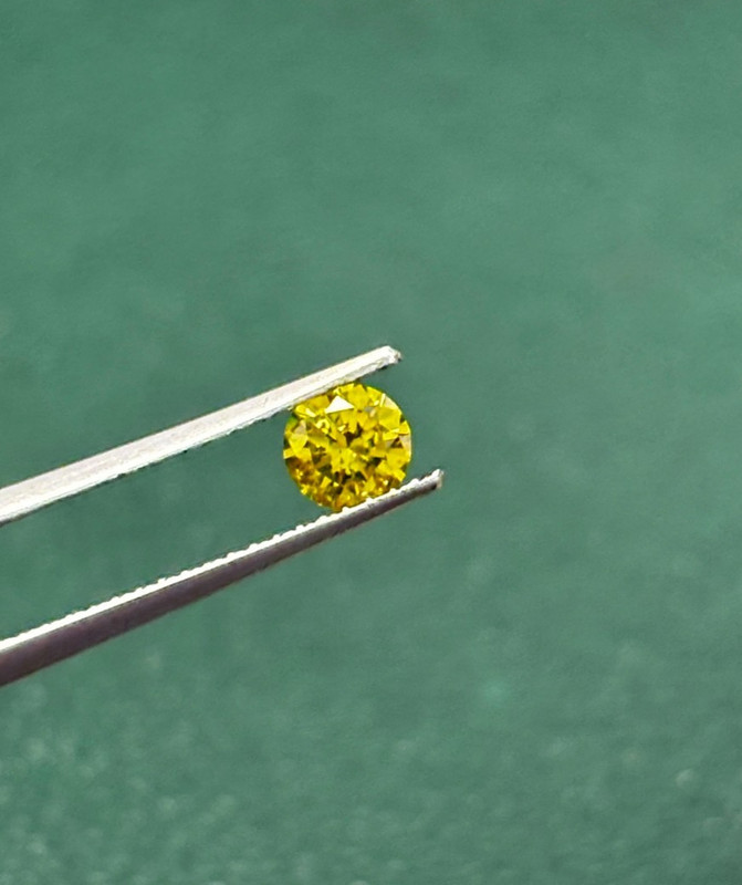 Canary Yellow Diamond African 0.25crt Si2 4x4x2.4mm Loose Gemstones E0-1204