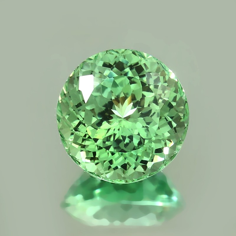 17×17 MM – AAA Natural Flawless Ceylon Green Sapphire Loose Round Gemstone Cut