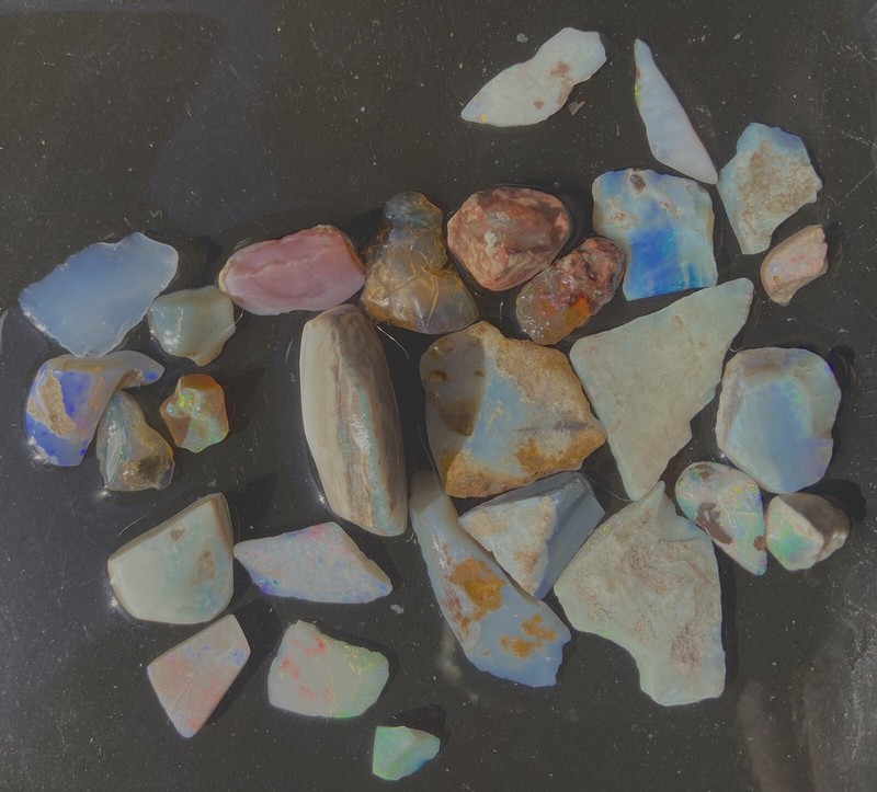 OPAL MIXED COLERFUL ROUGH GEM LOT of 28 – 190 CARATS TW or 38 GRAMS
