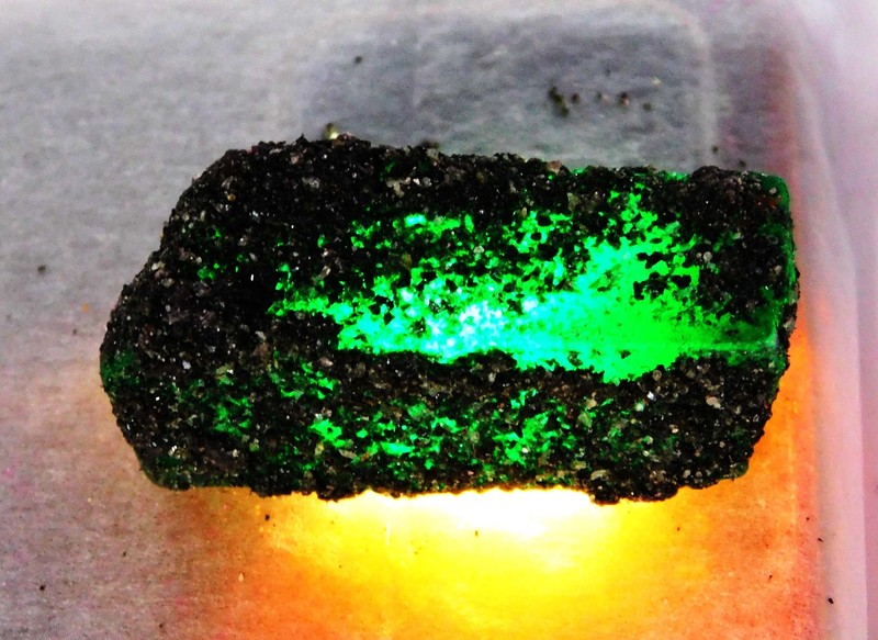 CERTIFIED Emerald Green 31 Ct Natural Dyed Raw Uncut Rough Loose Gemstone