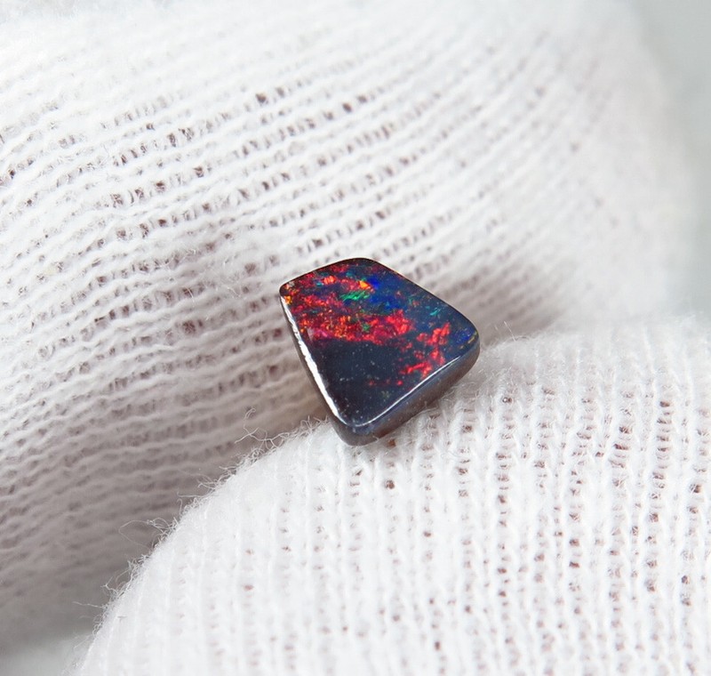 Australian Boulder Opal 0.50ct Gem Natural Queensland Stone. gallery