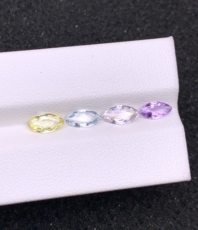 Unheated Gem Fancy Sapphire 2.56 Ct Dazzling Gem 100% Natural Gem 4 Pcs !!