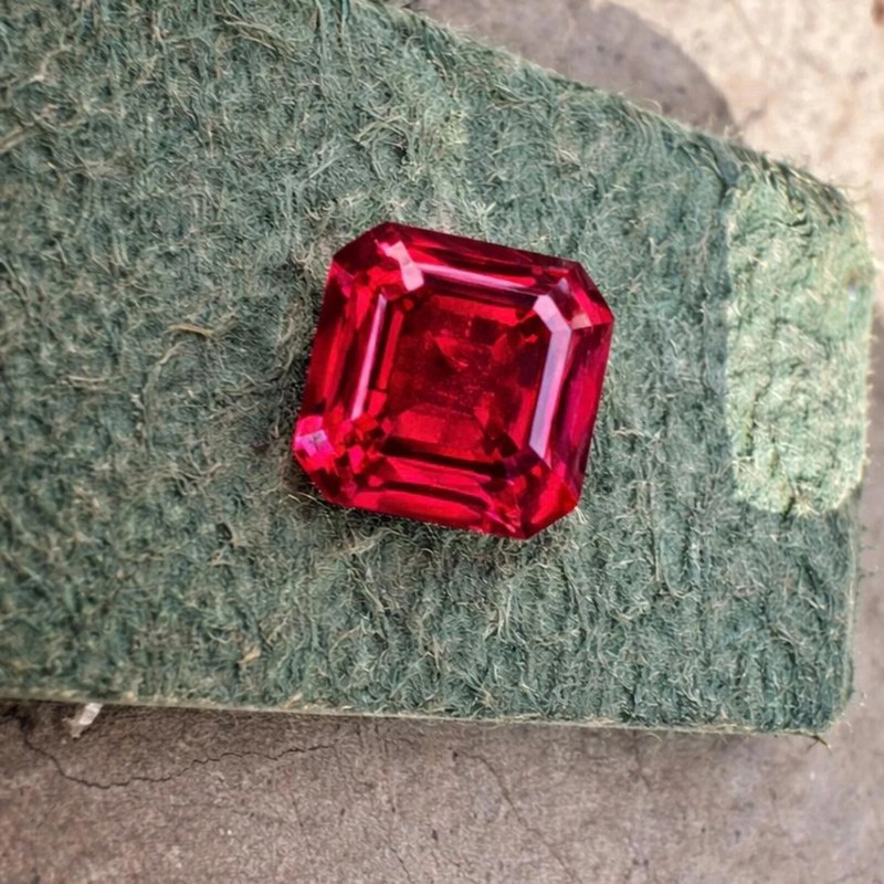 Natural 19-21 CT Flawless Mozambique Blood Red Ruby Asscher Loose AG Gemstone