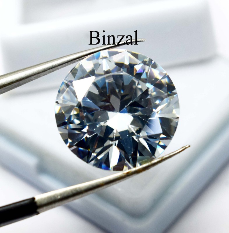 Natura White Zircon Round Cut 20-22 Ct Sparkling Loose Gemstone 14x14x10mm