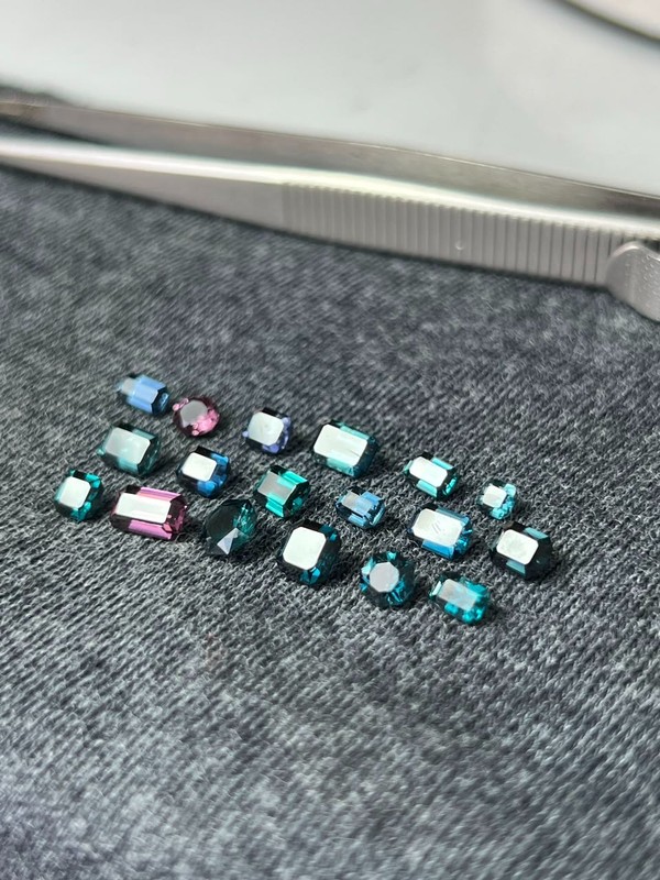 8 carat Africa Jewellery Size Multi Color spinel Unheated