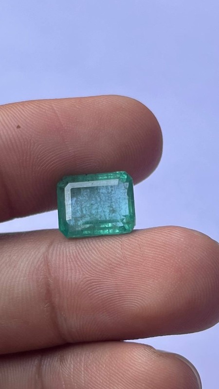 Natural Zambian Emerald 6.15 Carat Green Excellent Cut Octagon Loose Gemstone gallery