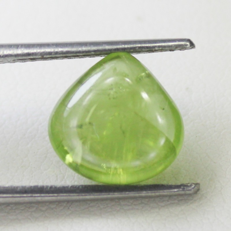 Natural Green Peridot Cabochon Heart Shape Gemstone 3.85 Carats 10 x 10 x 4 mm