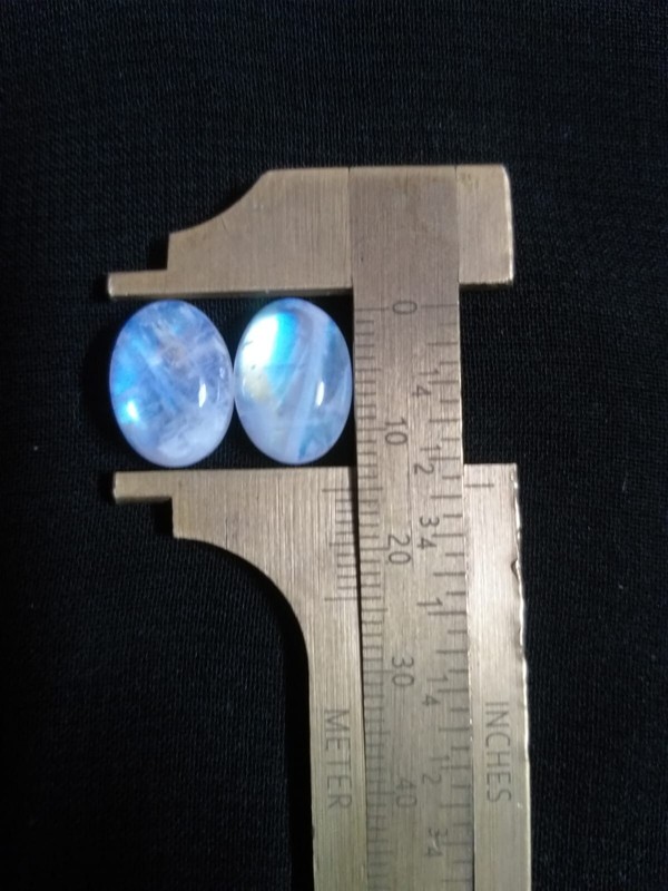 2 Pcs Blue Fire Rainbow Moonstone Cabochon Oval Loose 14MM Approx Gemstone 15Crt