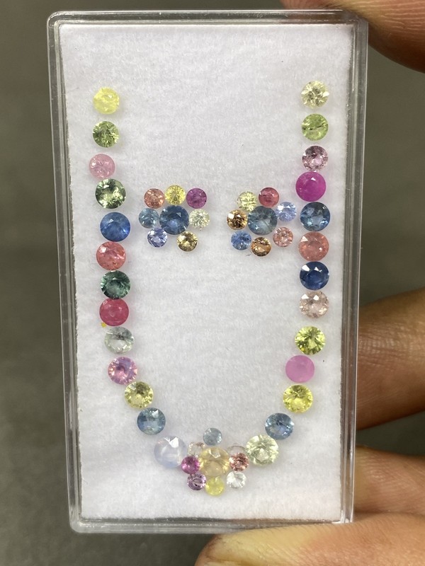 Multi sapphire round Diamond Cut Necklace wt 6.50 carats size 2mm-3mm pcs 48