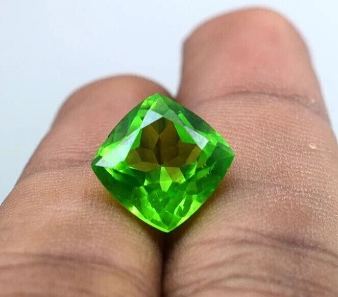 10.55 Ct Natural Peridot Cushion Cut Flawless Loose Certified Gems 11 mm Facet