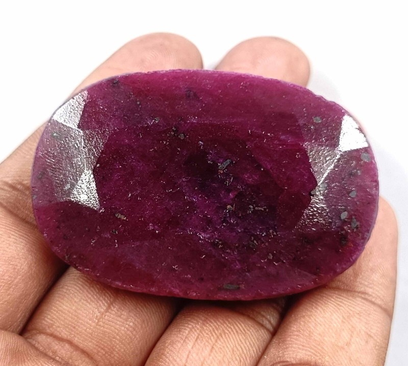 Natural African Red Ruby 300-320 Carat Certified Oval Cut Gems High-Quality DKD gallery