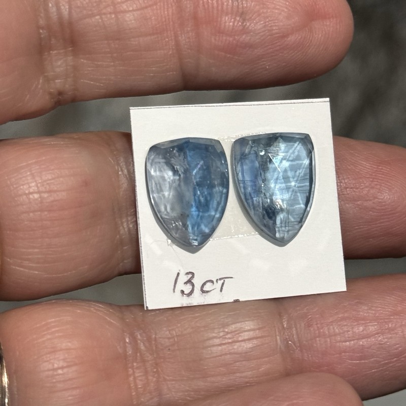 13ct 13.8x10.4x4mm Pair Aqua Blue Kyanite Shield Cut Faceted Cabochons Gems gallery