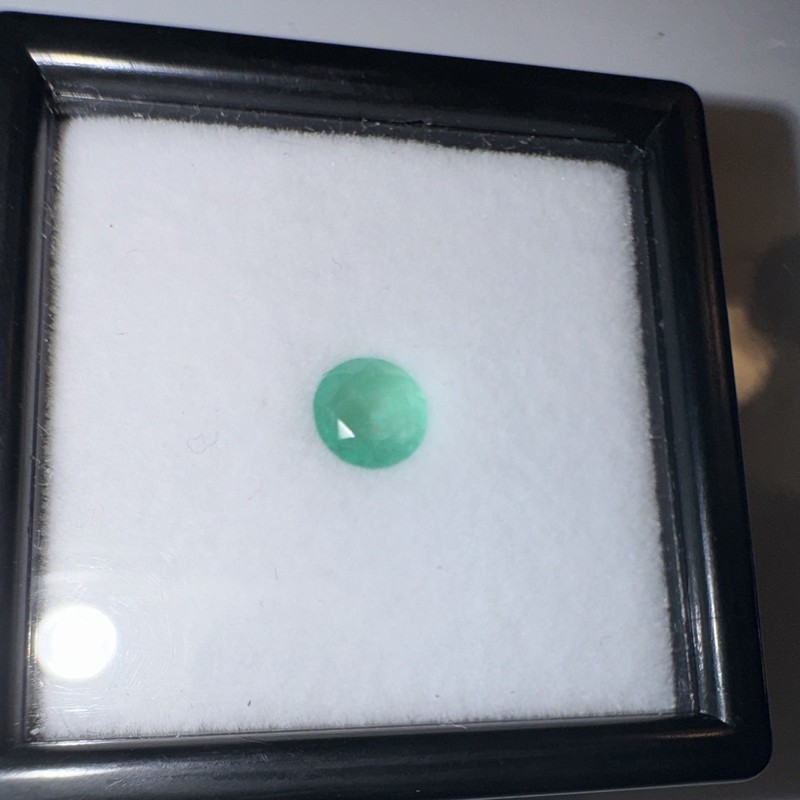 Emerald Round Cut Green Loose Gemstone 1 Piece 0.665ct Uncertified