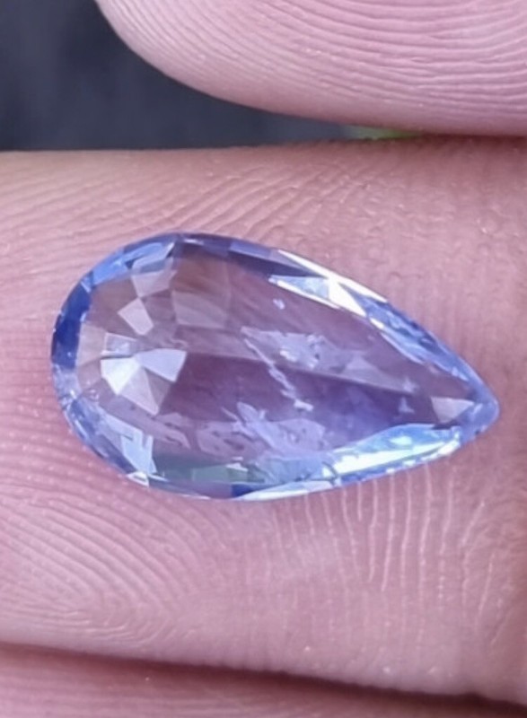 Stunning Certified Natural Blue Sapphire 3.24 Carats gallery