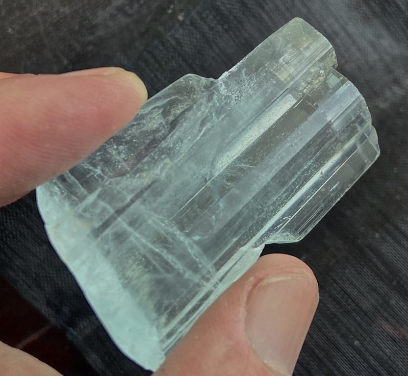 AQUAMARINE CLEAR PALE PASTEL TERMINATED LARGE GEM CRYSTAL 96 CARATS -19.22 GRAMS
