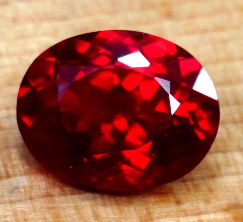 Natural 10 Ct Myanmar Red Painite Cut Oval Loose Unheated Certified Gemstone