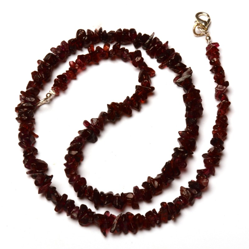 Natural Garnet Gems 5 to 7 mm Size Smooth Chips Shape Beads 18″ Necklace