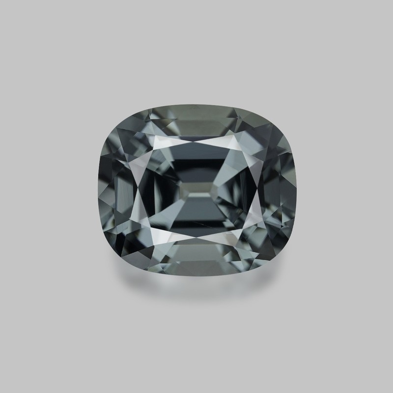 2.54cts GORGEOUS MASTER CUSHION CUT MYANMAR NATURAL CHARCOAL GRAY SPINEL
