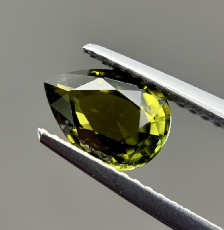 1.23Cts Green Tourmaline – Pear Cut Loose Gemstone-Ref Vdo