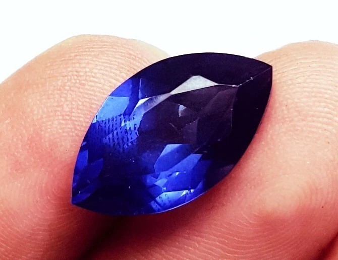 Natural 21 Ct Marquise Cut Blue Sapphire Loose Flawless AGL Certified Gemstone