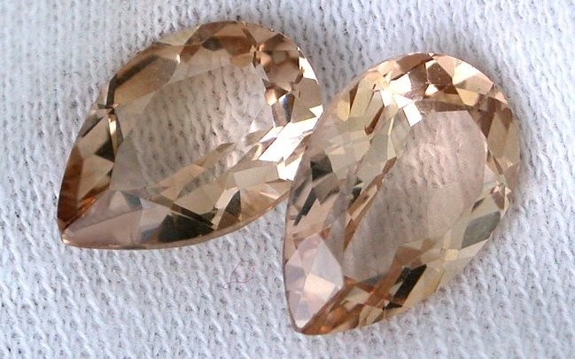 ONE 9×6 9mm x 6mm Pear Golden Topaz Gemstone Gem Stone EBS1779/8625