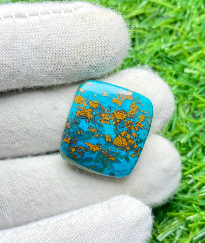Natural Azurite gemstone for jewellery making, ( 21x20x5 MM 30 Cts )