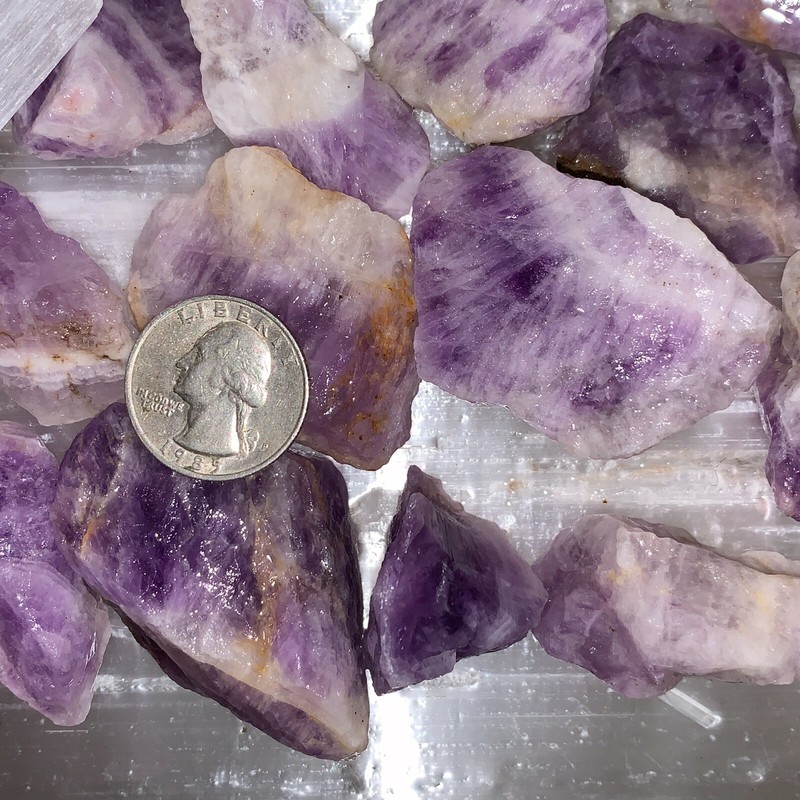 BANDED AMETHYST ROUGH, CHARGED 1000 CARAT LOT + A FREE SELENITE CHARGING STICK gallery