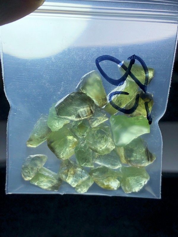 85 carats natural facet quality rutile peridot lot from Pakistan loose gemstone gallery