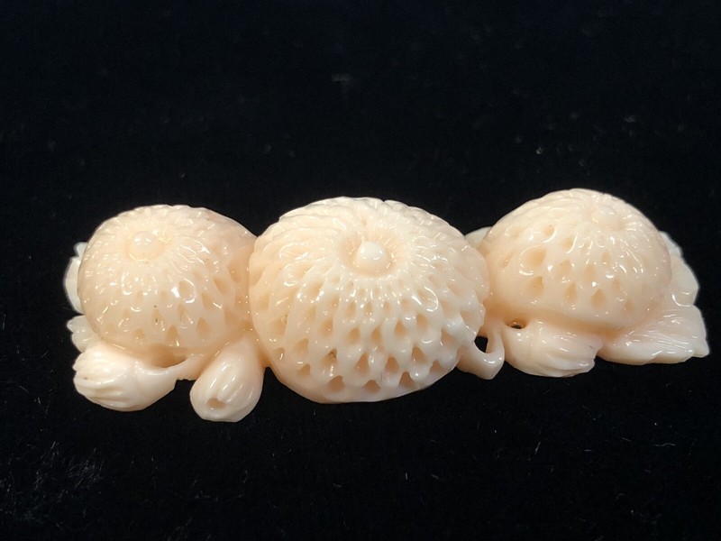 Japanese Obidome Hand Carved Angel Skin Coral 41mm Chrysanthemum Flowers 8.1g gallery