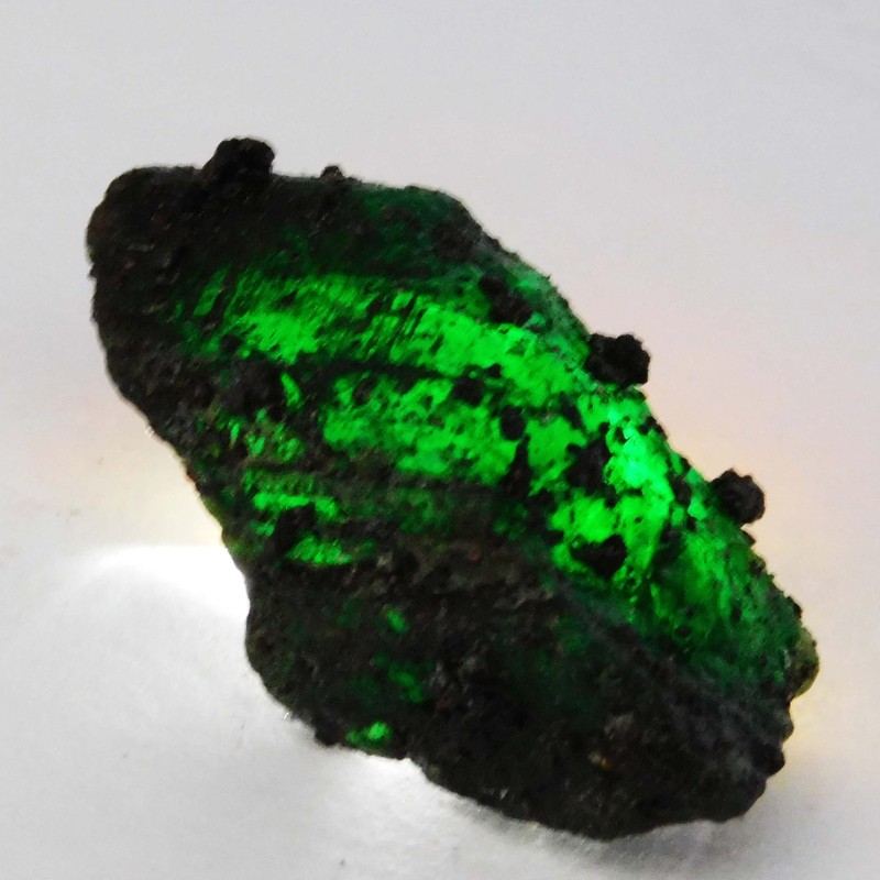 169 Ct NATURAL Emerald Green Rough Uncut Huge Size CERTIFIED Loose Gemstone gallery