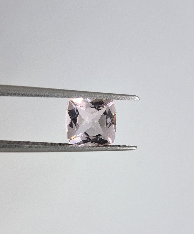 1.70 Ct Natural Pink Morganite Gemstone Cushion Cut Loose Morganite For Jewelry