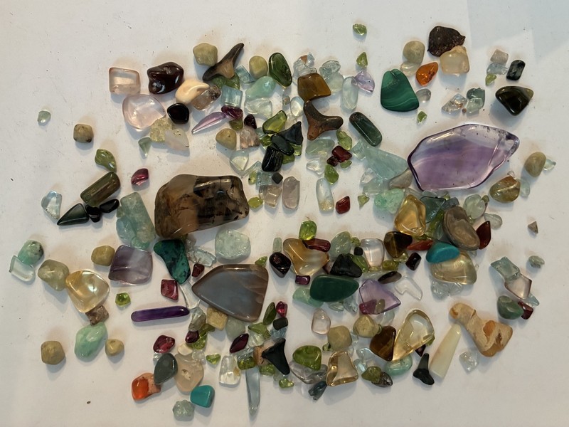 Lot of 200+ pcs. of Polished Rough Gemstones Agates Amethyst Citrine Topaz Turq