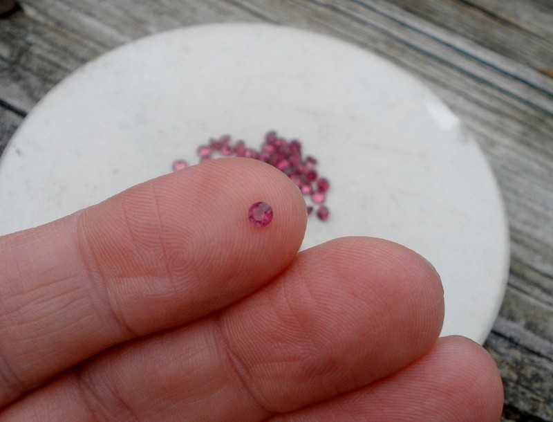 Garnet Round Loose Faceted Natural Gem 3mm gallery