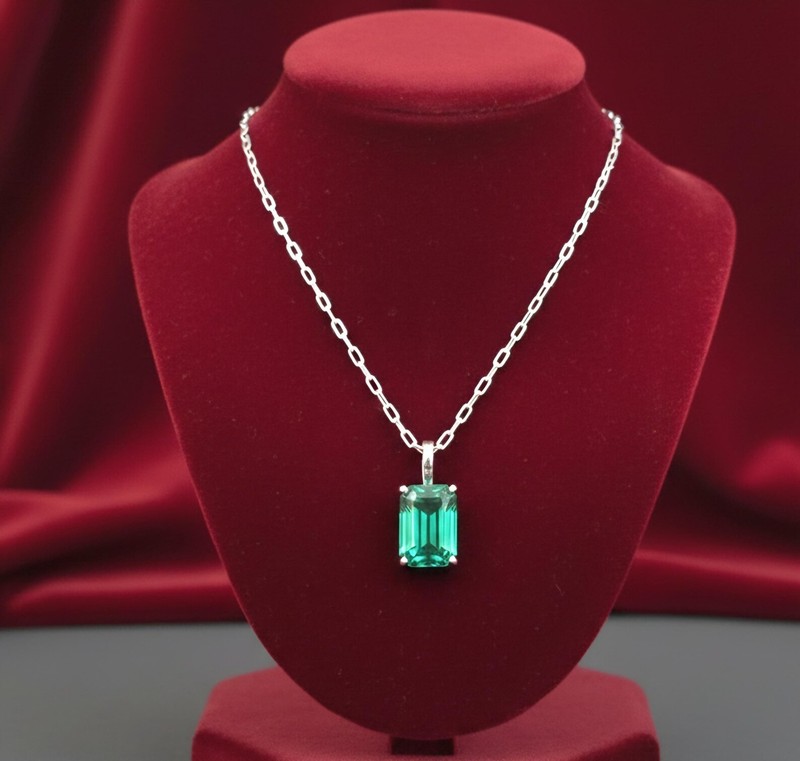 Certified 18.10 Ct Natural Emerald Pendant Sliver Jewelry Gemstone Octagon Cut gallery