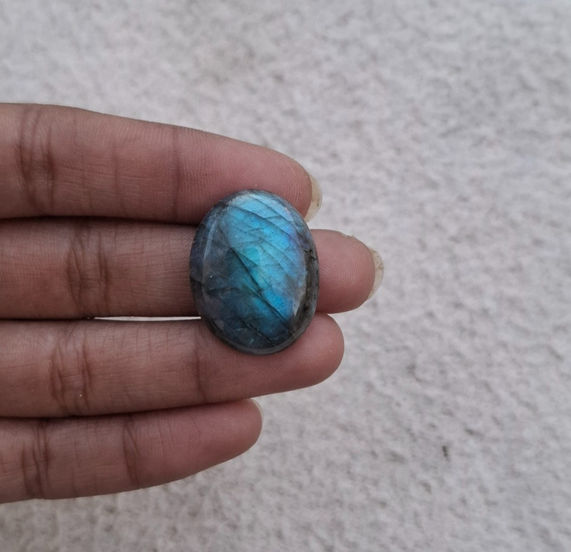Natural Labradorite Oval Cabochon 24×18.5x6mm Approx 24.10Cts AMJ212