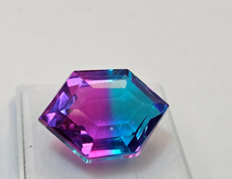 Bi-Colour Tourmaline Fancy Cut 17-18 Ct Natural Loose Certified Gemstone KH1041
