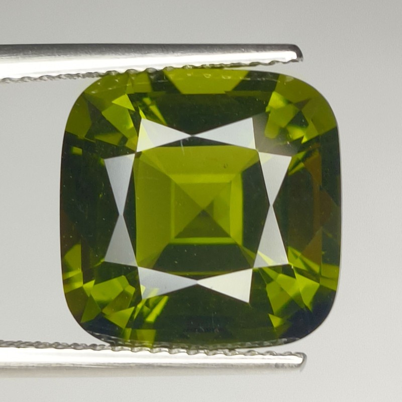 9.44CT RAREST ! UNIQUE COLLECTION NATURAL AAA OLIVE GREEN TAKTITE MOLDAVITE