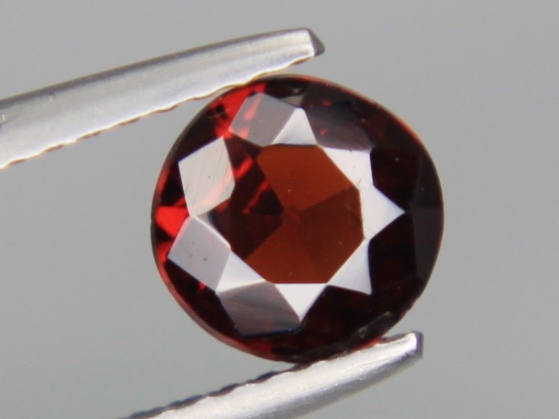 Natural Almandine Garnet Round 6mm VS Loose Gemstone Afghanistan 0.79ct