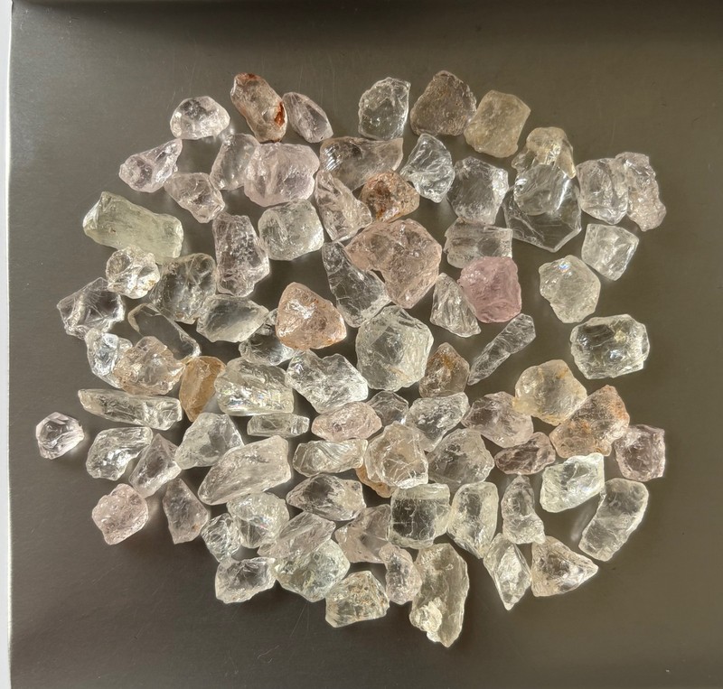 Good Lot 320 cts Natuarl White Pink Colour Morganite Rough