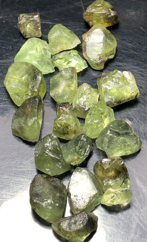 85 carats natural facet quality rutile peridot lot from Pakistan loose gemstone gallery