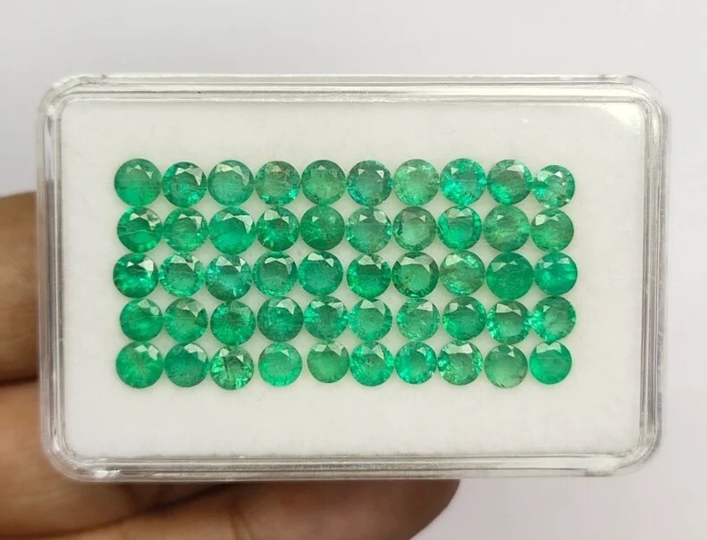Natural Colombia Green Emerald 2 MM Round 15Pcs Lot GIE Certified Loose Gemstone