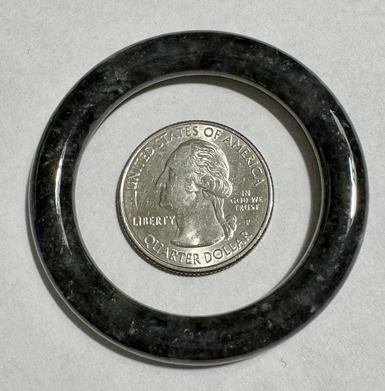 ESTATE VINTAGE BURMESE FINE SMOKY GRAY BLACK JADEITE JADE A CIRCLE HOOP RING