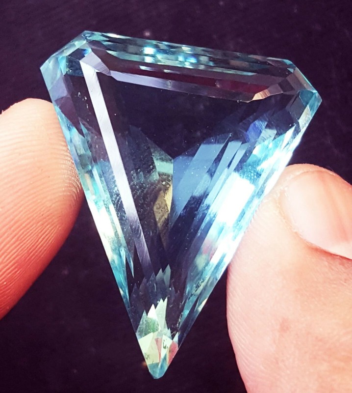 Loose Gemstone Aquamarine 50 to 55 Ct Certified gallery