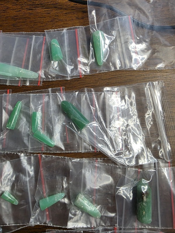 Chrysoprase Bullets 50 Pieces Loose Handcut/Polished gallery