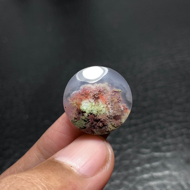 Tiny Scenic Moss Agate Cabochon 19x19x5mm High Quality 15 ct