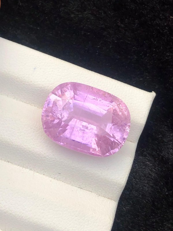 32.20 Carats Pink Kunzite Loose Gemstone From Afghanistan gallery